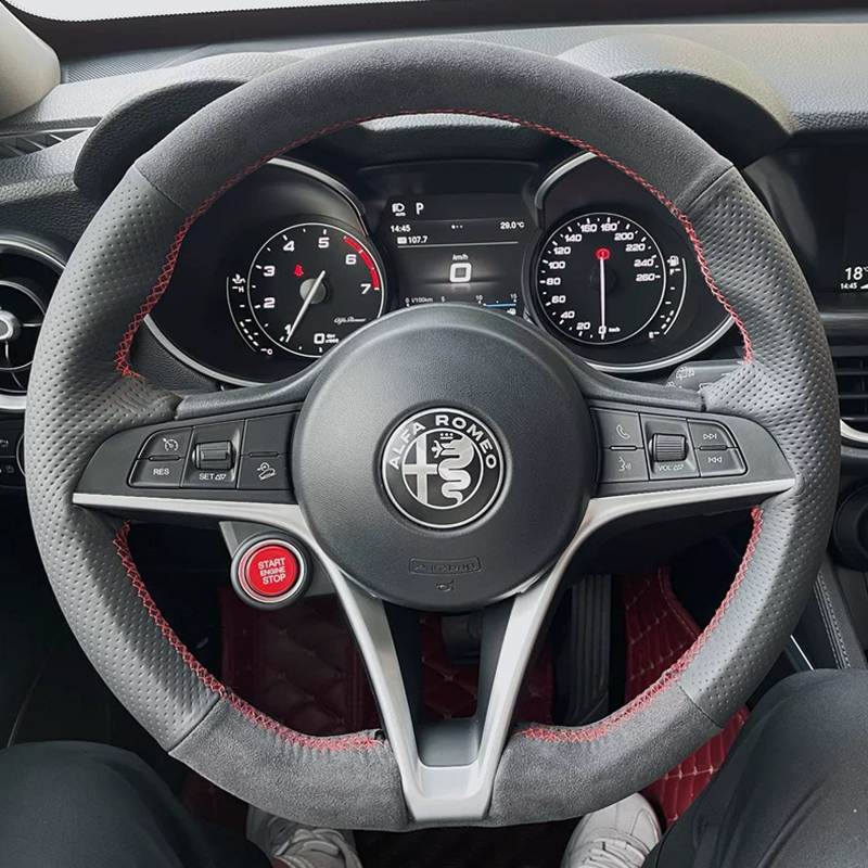 Per Alfa Romeo Giulia Stelvio  - Car Steering Wheel Cover Anti Slip Breathable recensione e prezzo
